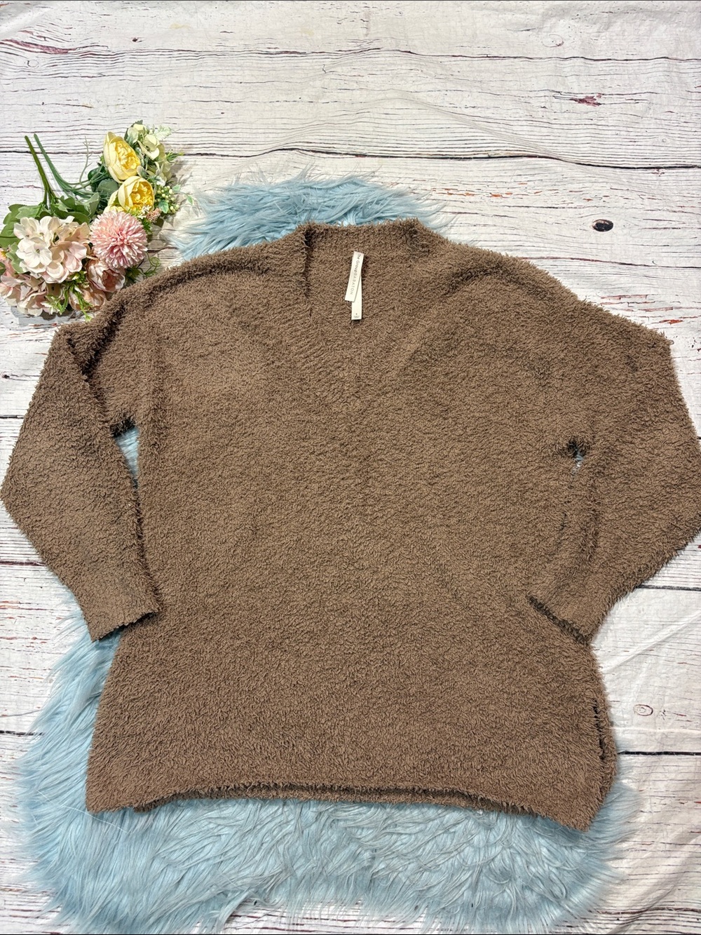 Aritzia The Group Babaton Retreat Plush Tan V-neck Oversized Sweater